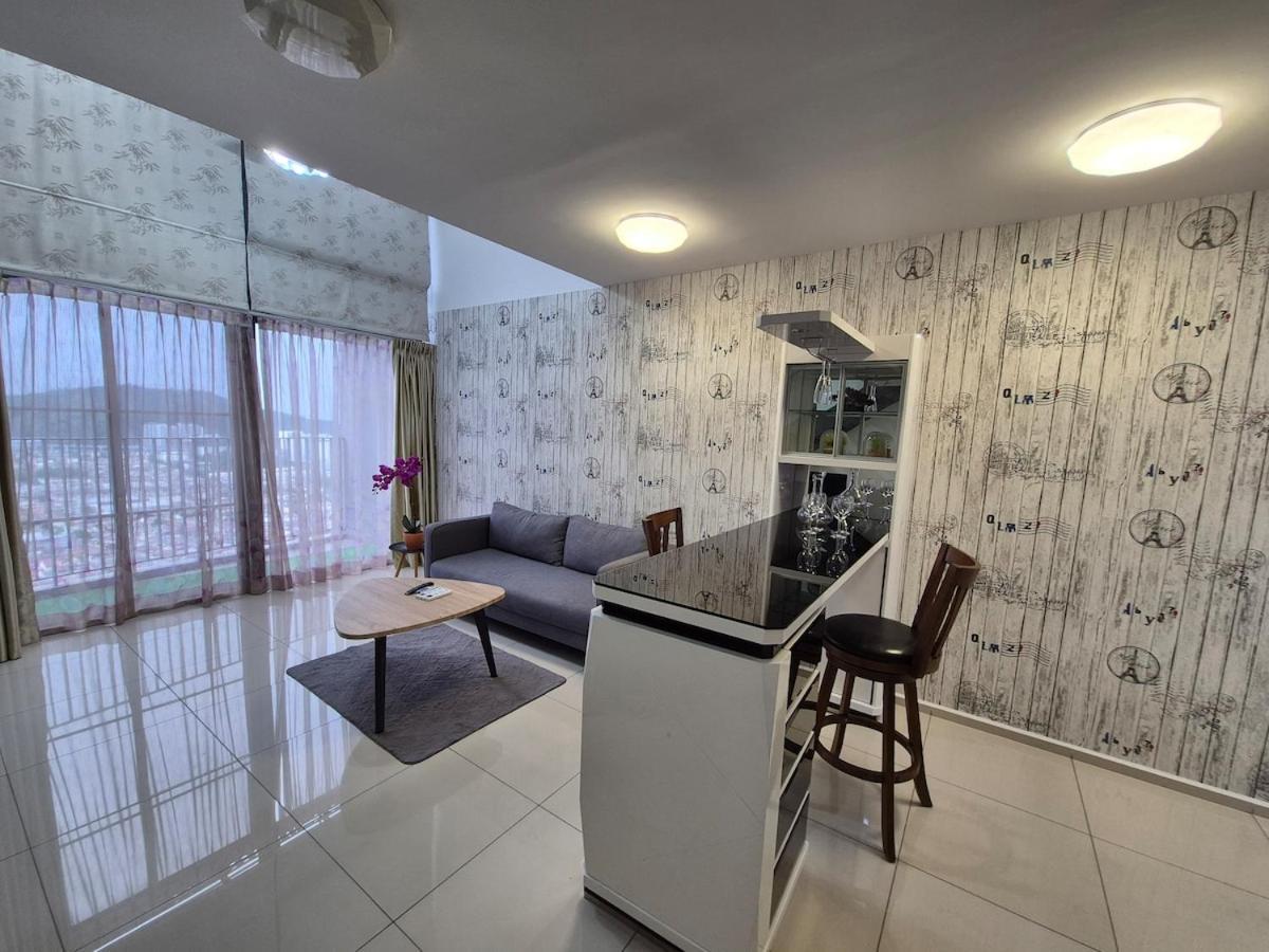 Pangsapuri Ekocheras With Balcony Sunshine Cosy Next To Mrt 3 Or 4 Pax