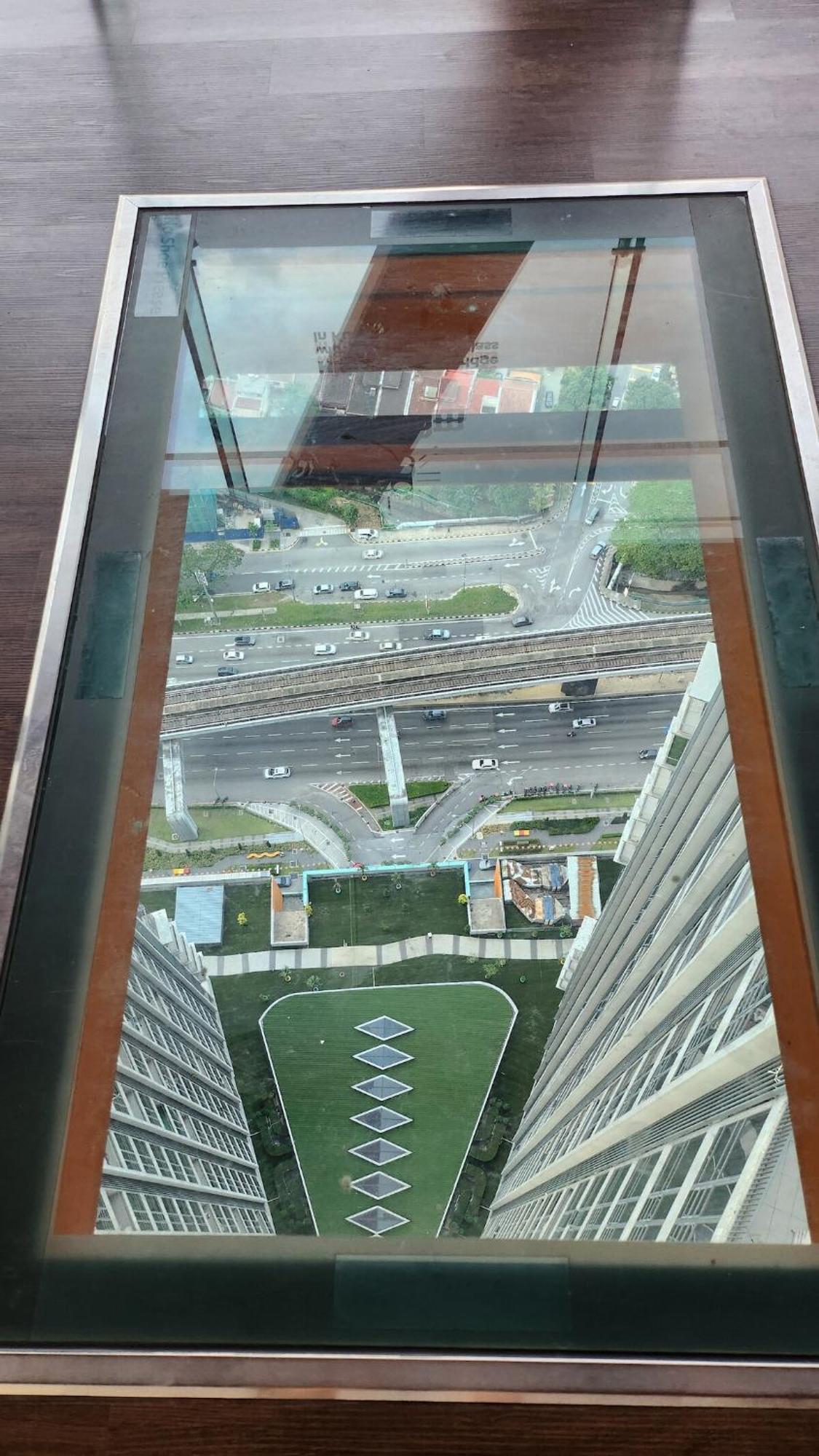 Ekocheras With Balcony Sunshine Cosy Next To Mrt 3 Or 4 Pax Kuala Lumpur