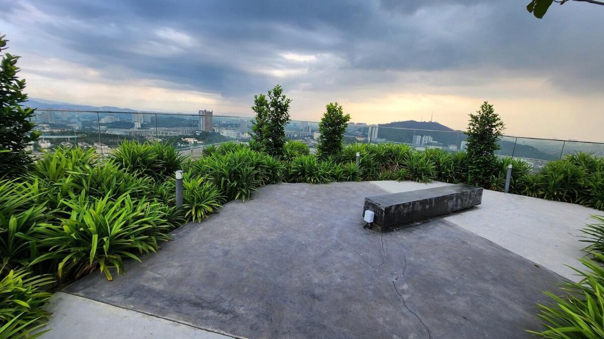 Ekocheras With Balcony Sunshine Cosy Next To Mrt 3 Or 4 Pax Pangsapuri Kuala Lumpur