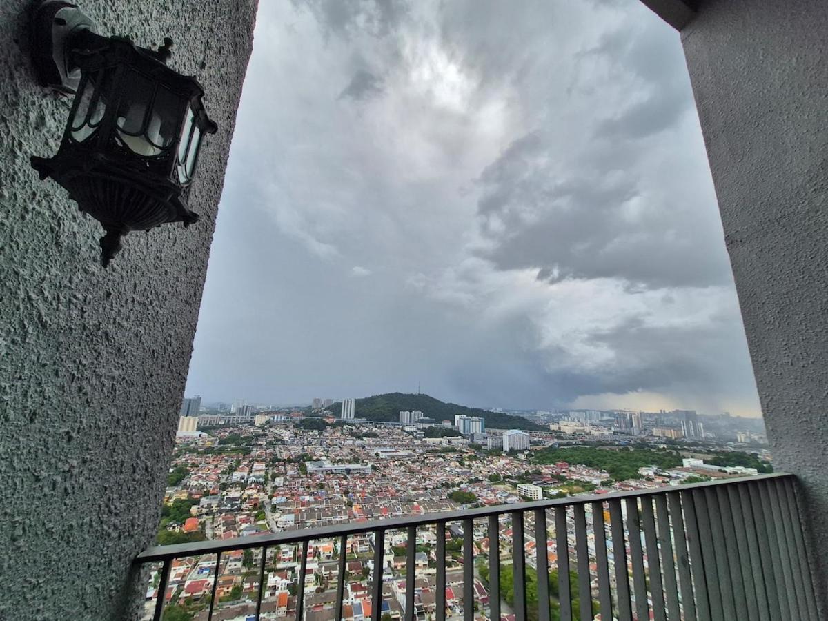 Pangsapuri Ekocheras With Balcony Sunshine Cosy Next To Mrt 3 Or 4 Pax
