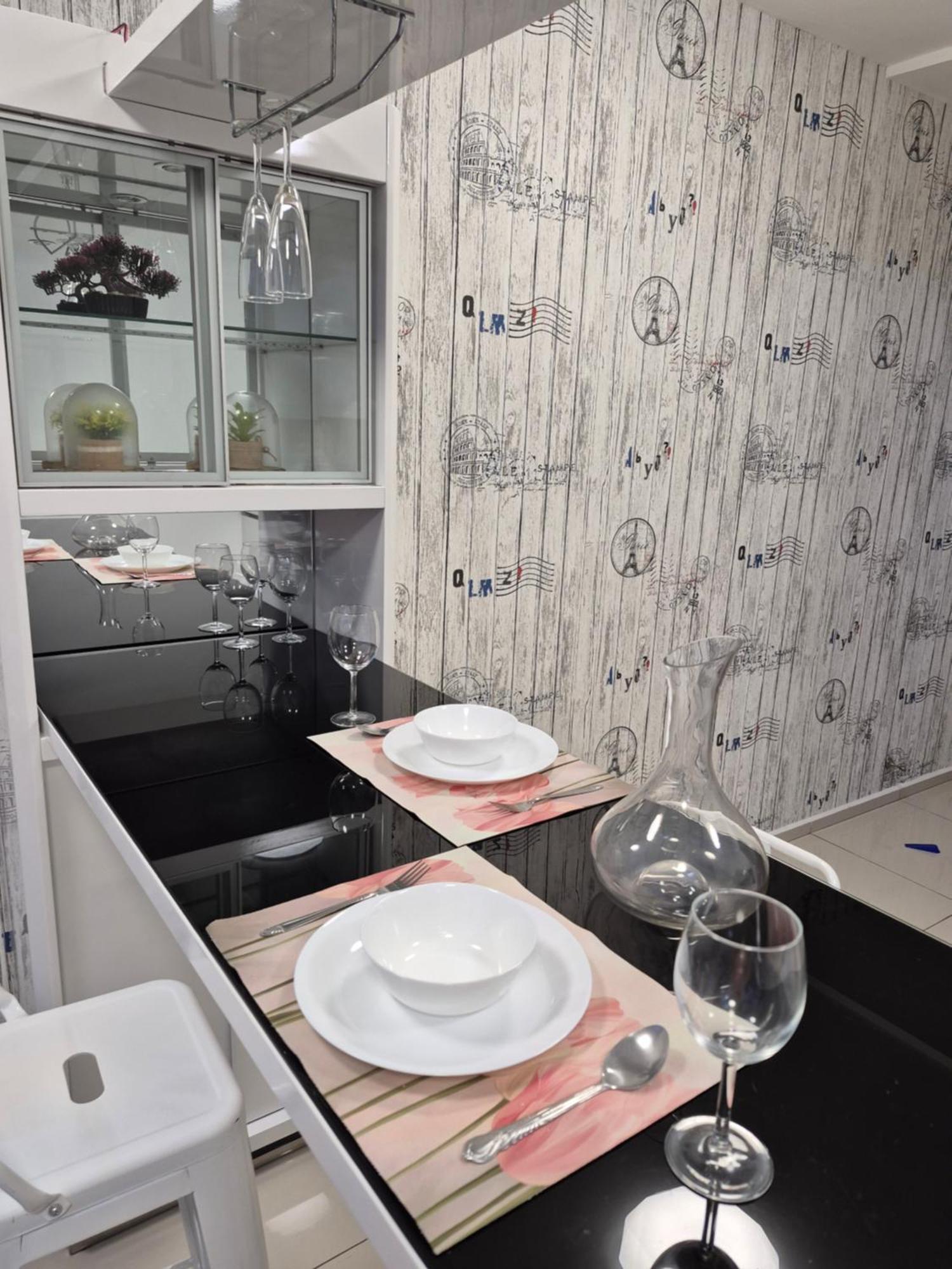Pangsapuri Ekocheras With Balcony Sunshine Cosy Next To Mrt 3 Or 4 Pax